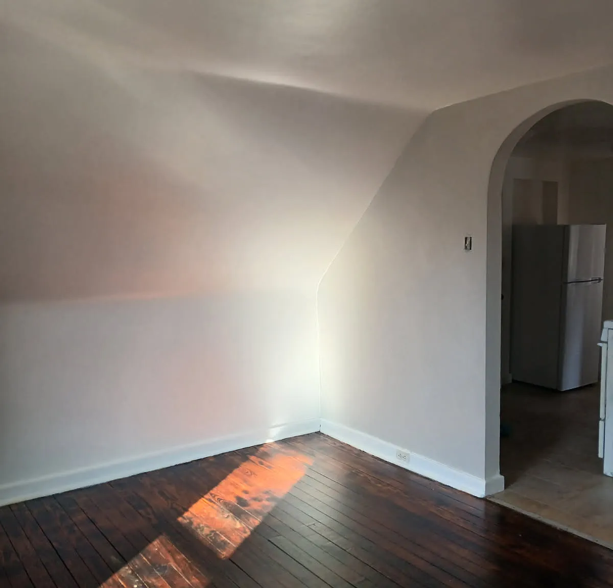 1026 W 21st St — Photo 2