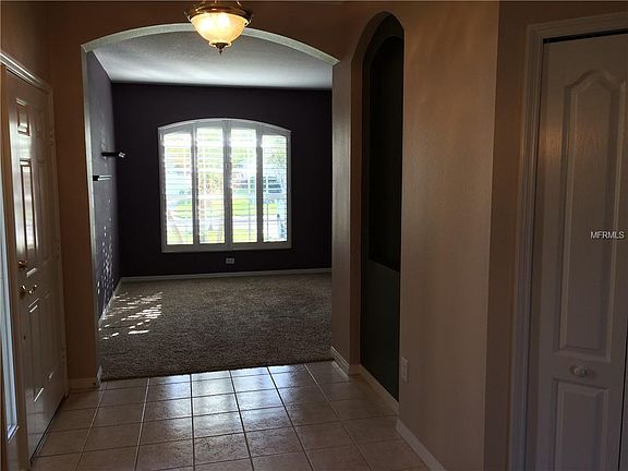 3rd image of 3028 Banyan Hill Ln