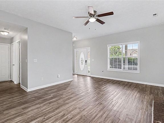 4th image of 7873 Chadwick Ln