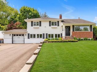 6 Duncan Ln, Huntington, NY 11743