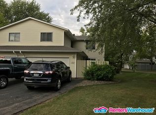 7587 Dunmore Rd, Woodbury, MN 55125