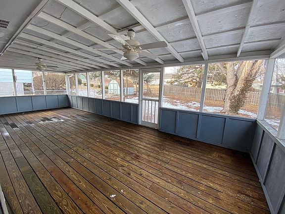 3rd image of 514 Beck Dr