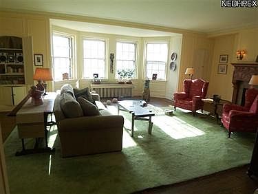 5th image of 13705 Shaker Blvd APT 4B