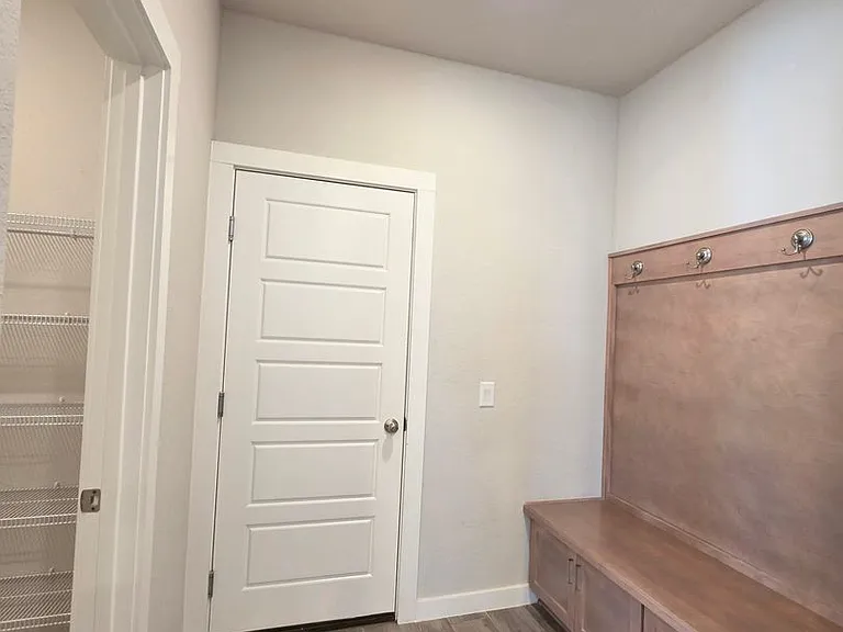 724 Fort Leonard — Photo 11