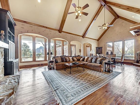 5th image of 1409 Briar Grove Dr