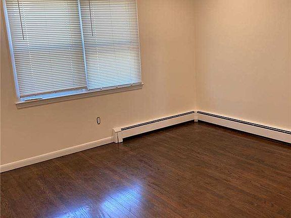 4th image of 118 Elm Ave APT 1