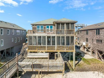 654 Springs Ave., Pawleys Island, SC, 29585