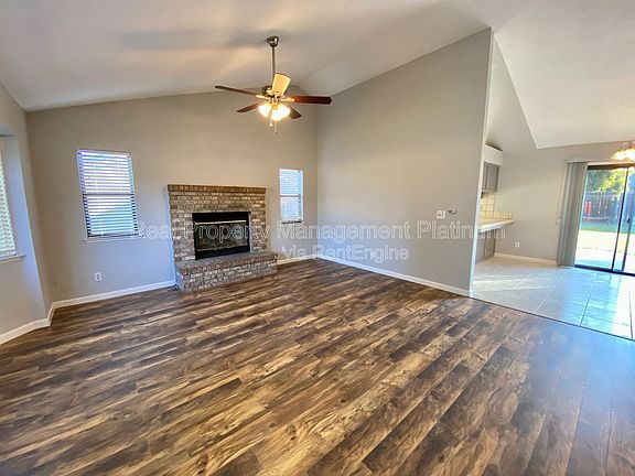 3rd image of 391 Armstrong Ave