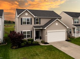 37487 Amber Way, North Ridgeville, OH 44039