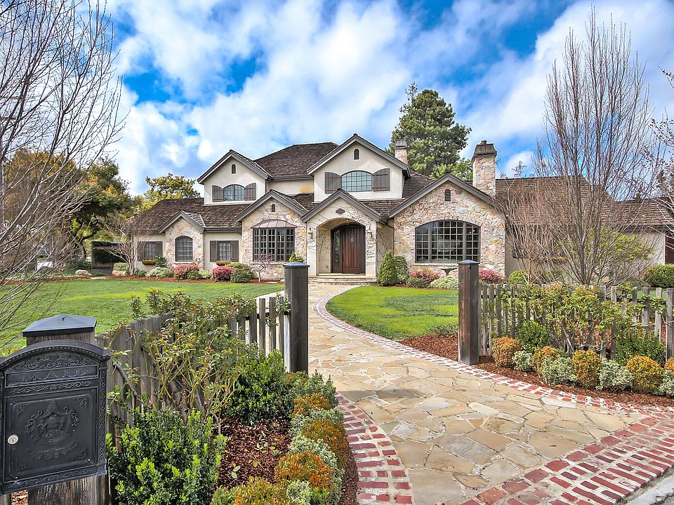 1st image of 755 Briarwood Way