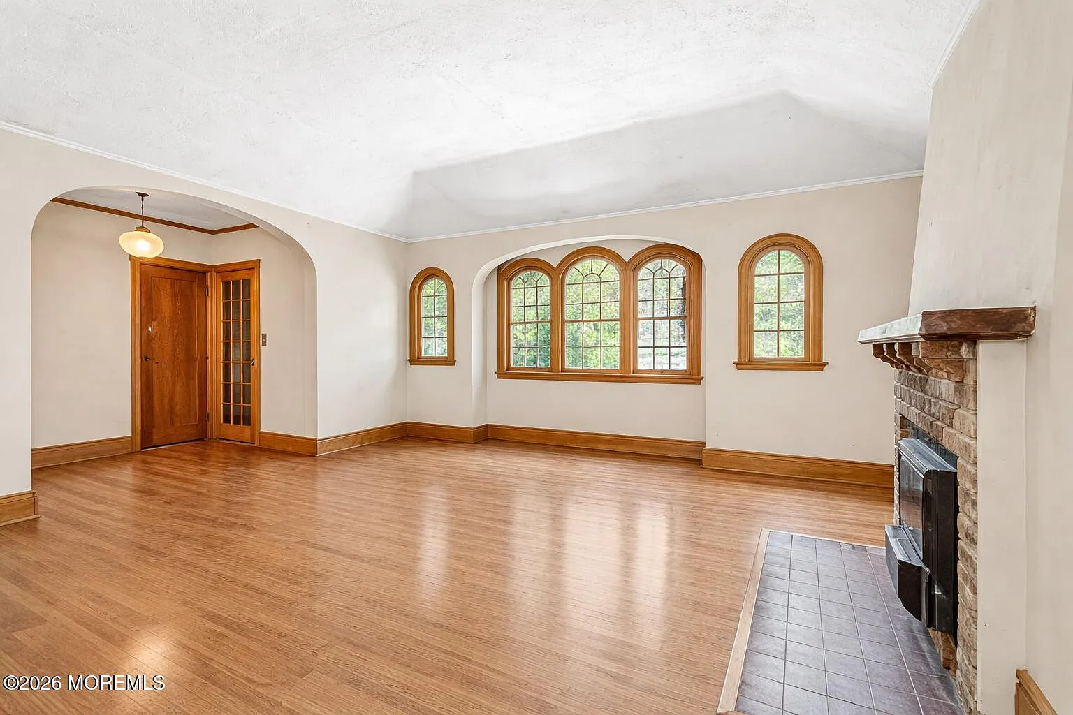 4 bed, 3.5 bath, $8,500 — Photo 4
