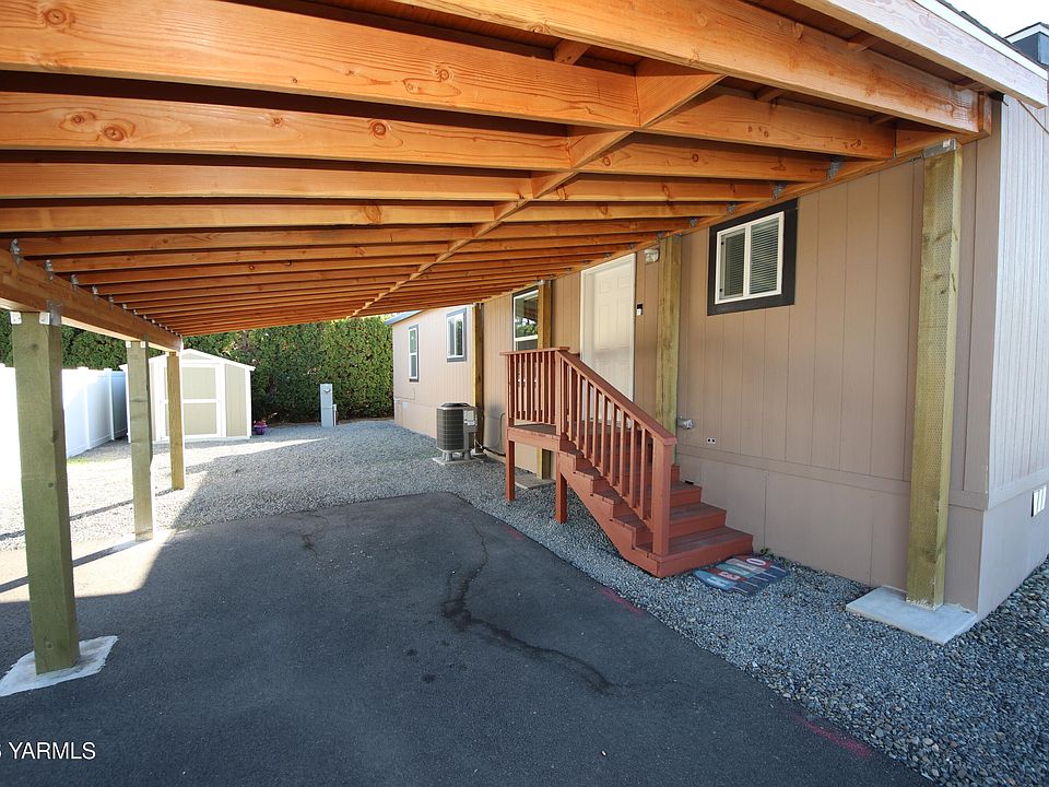 1st image of 802 N 40th Ave #83