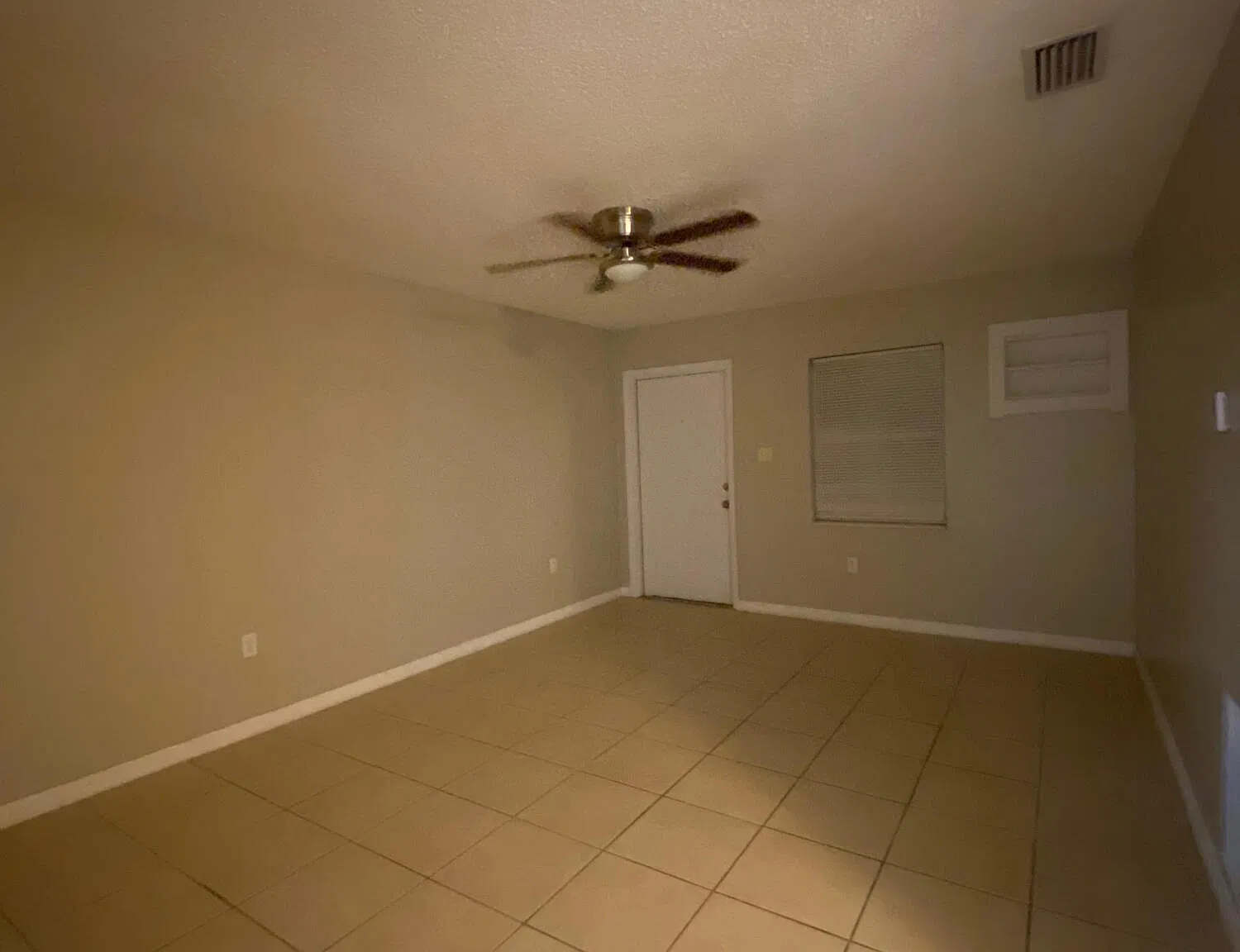 2 bed, 1.0 bath, 784 sqft, $1,850 — Photo 3