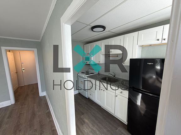 4th image of 101 White Ave APT 2B