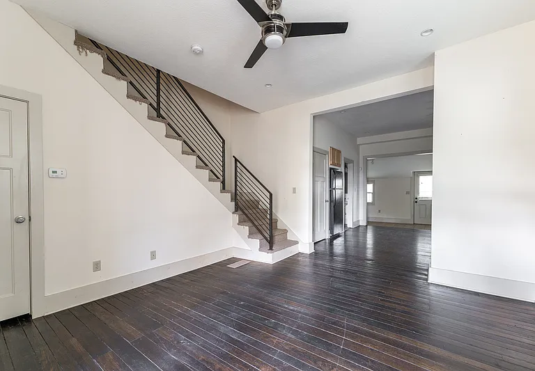 918 Prospect St — Photo 2
