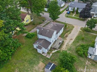 120 S 1st St, Cedar Springs, MI 49319