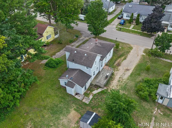 120 S 1st St, Cedar Springs, MI 49319