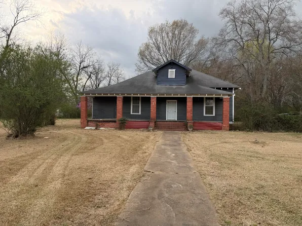 127 Cypress St, Brooksville, MS 39739
