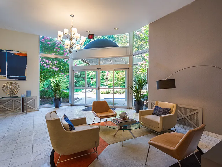 Cleveland House — Photo 7