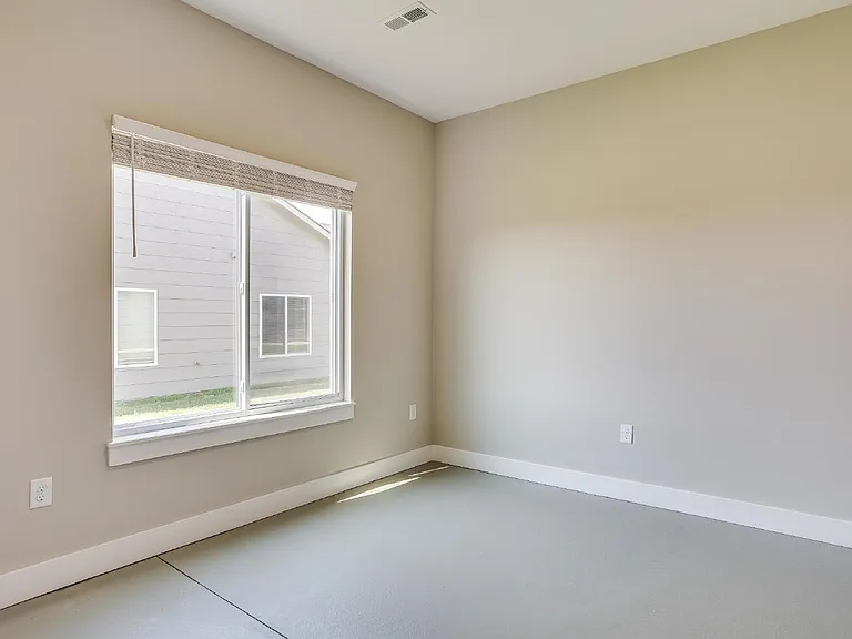 5248 N Cypress Cir — Photo 7