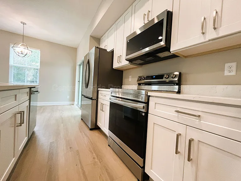 2220 S Bumby Ave #120 — Photo 10