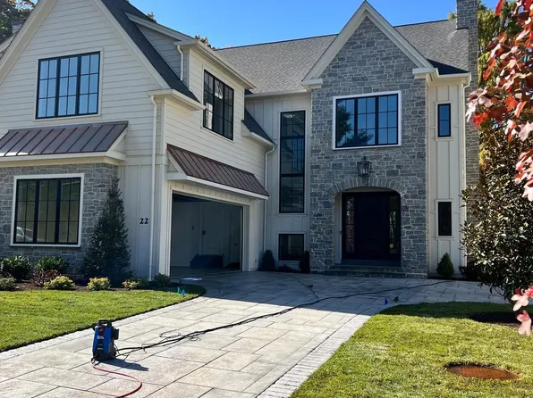 22 Rue St, Wayne, PA 19087