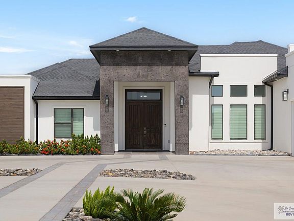 2nd image of 107 Canteros Dr