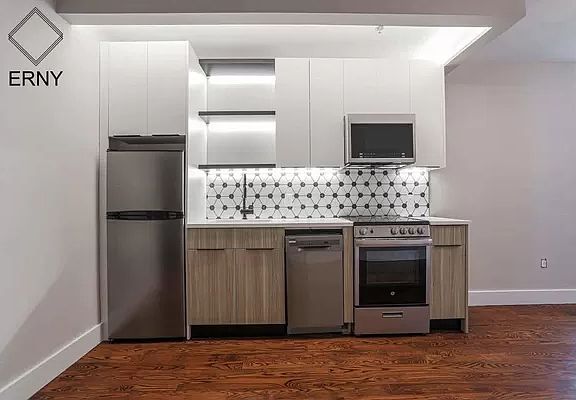 4th image of 2711 Snyder Ave #3D