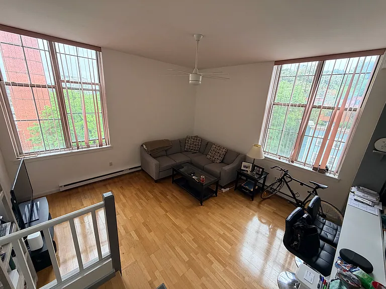 240 Heath St #1 — Photo 5
