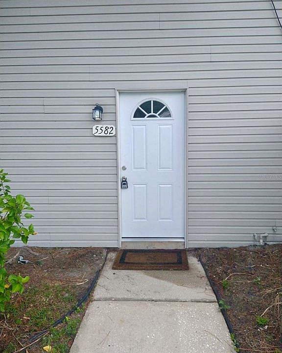 1st image of 5582 Slash Pine Ct #4