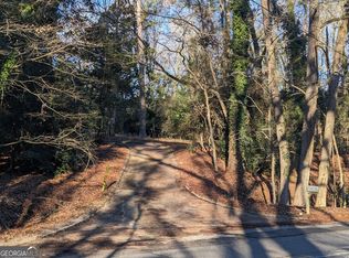1494 Twin Pines Dr, Macon, GA
