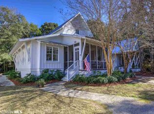 44 Honeysuckle Ln, Fairhope, AL 36532