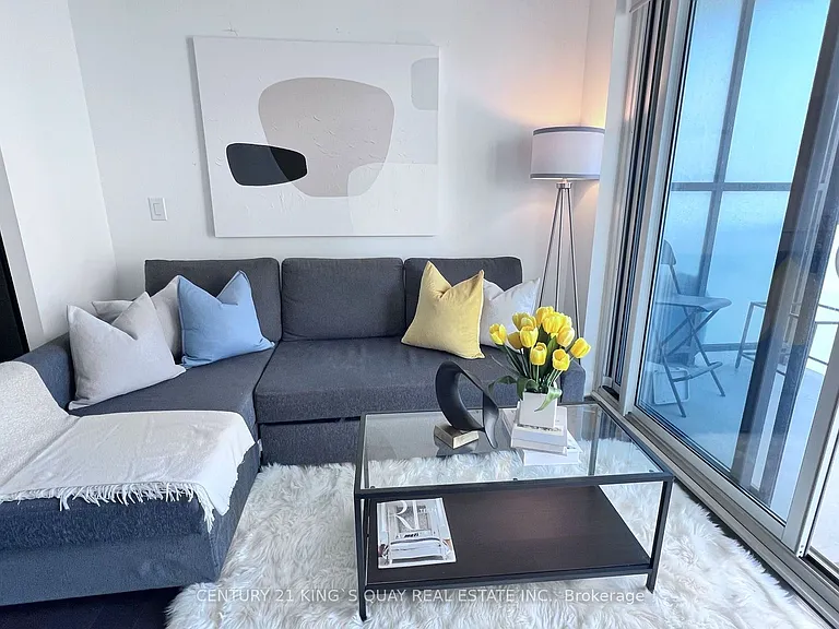 1080 Bay St #2909 — Photo 6