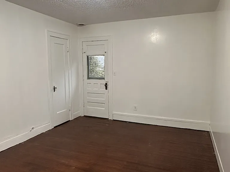 71 E Morris Ave #2 — Photo 4
