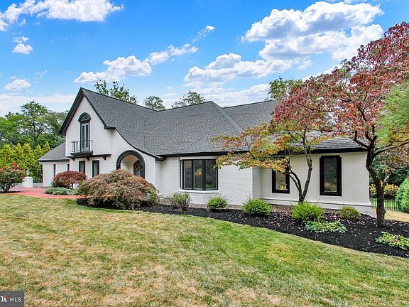 3rd image of 59 S Terrace Rd