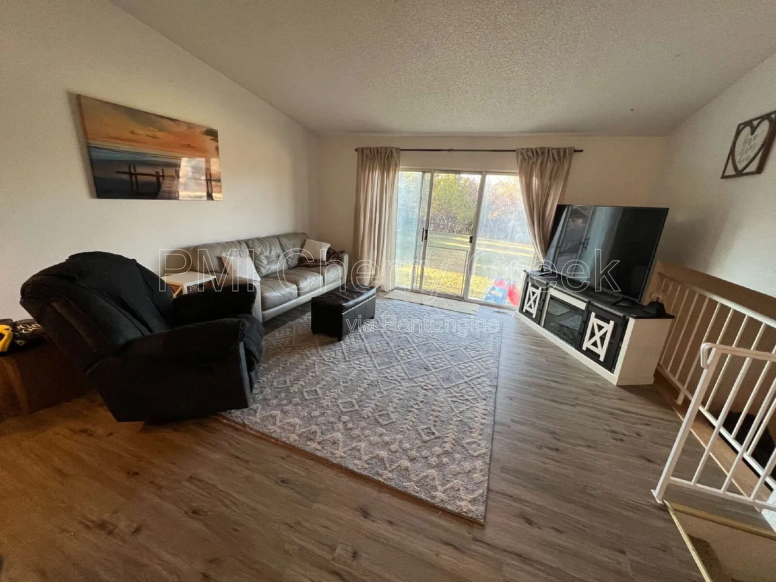 3 bed, 2.0 bath, 1400 sqft, $2,500 — Photo 3