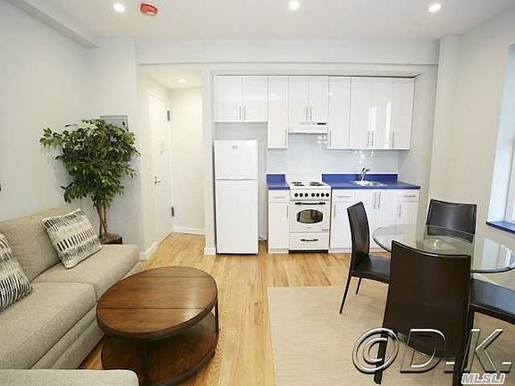 3rd image of 215 E Broadway APT 3K