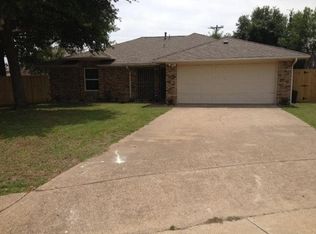 1325 Sparrow Ct, Desoto, TX 75115