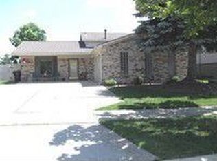 1521 Yellowbrick Rd, Trenton, MI 48183