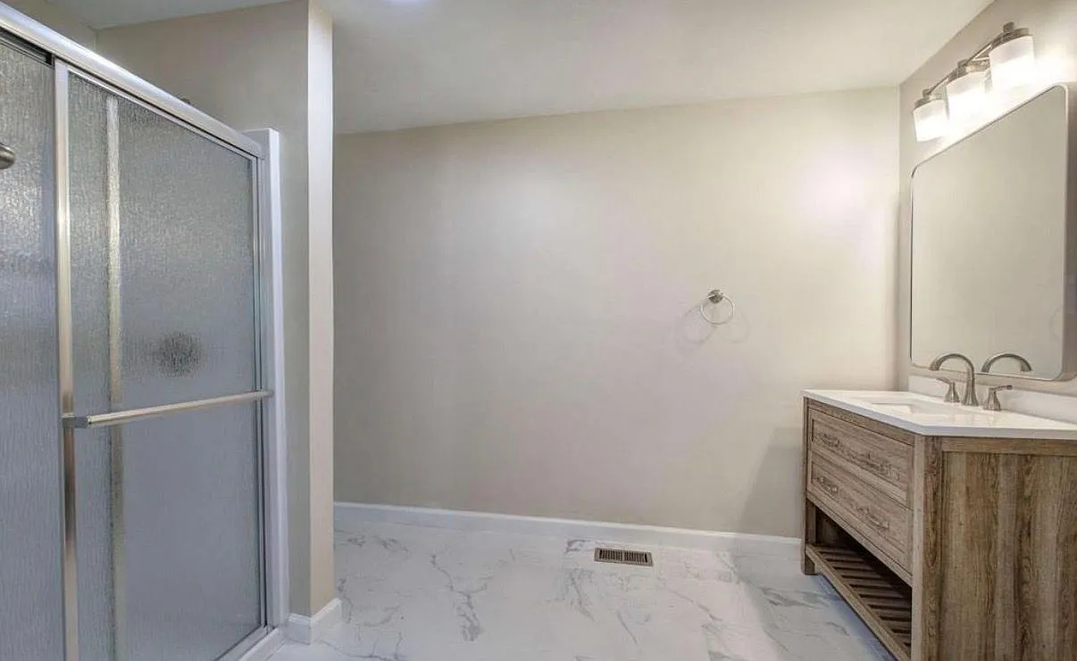 3 bed, 2.0 bath, 1468 sqft, $1,800 — Photo 4