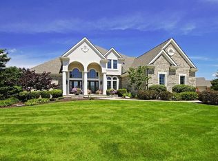 2328 Stonebridge Dr S, Ann Arbor, MI