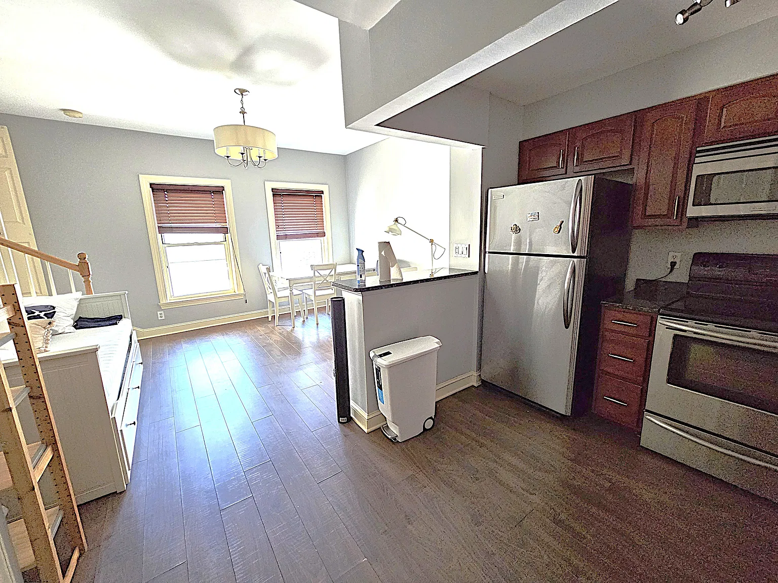 1 bed, 578 sqft, $3,350 — Photo 1