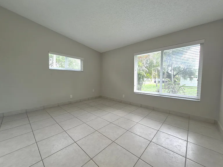 5510 Lakewood Cir S #C — Photo 21