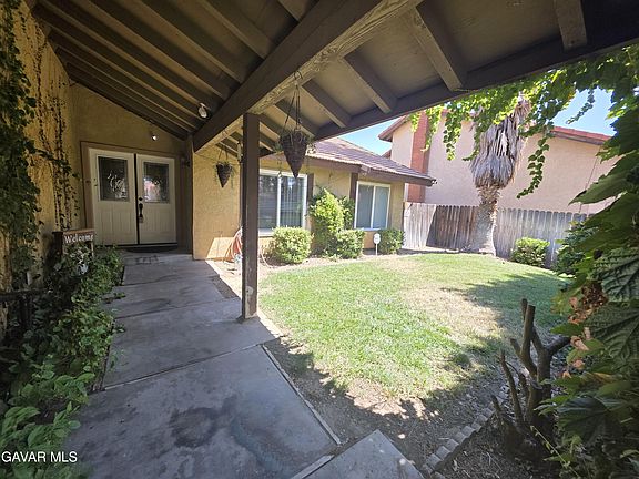 3rd image of 527 Curve Cir