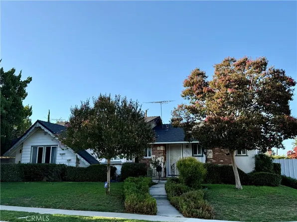 20701 Stagg St, Winnetka, CA 91306