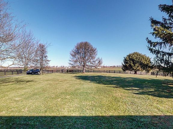5th image of 3107 Old Frankfort Pike