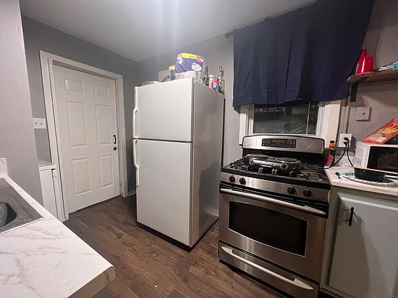 4th image of 4259 Barnwell Ave
