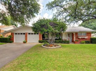 214 Mildred Ln, Benbrook, TX 76126
