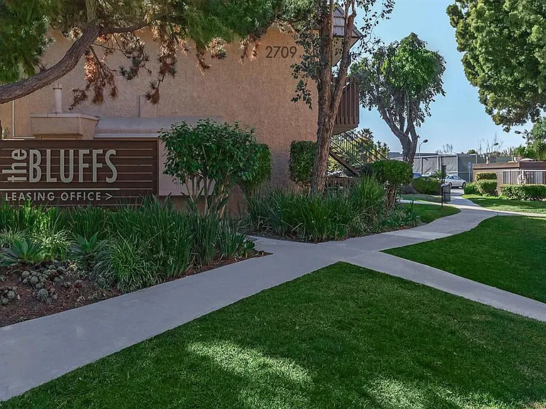 The Bluffs at Carlsbad — Photo 11