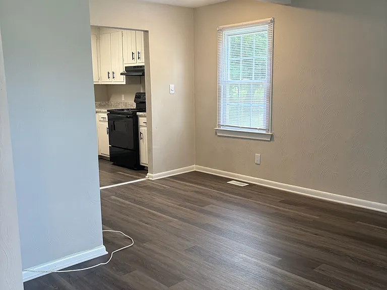 363 Grant Cir #B — Photo 4